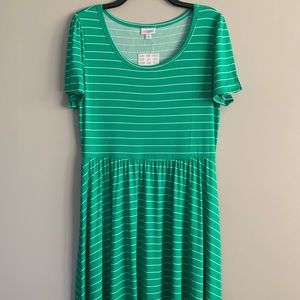 LulaRoe Riley large